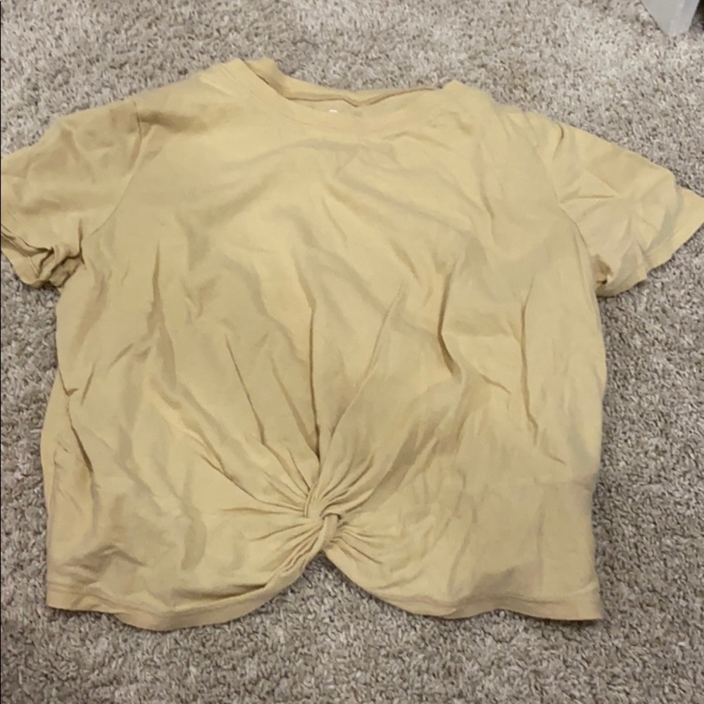 cropped yellow hollister tyed shirt